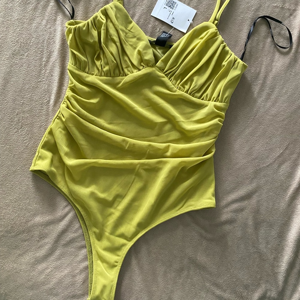 $10!!! Forever 21 Green Bodysuit
